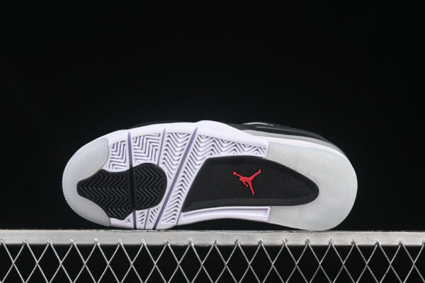 AJ 4 RM Black Metallic  HV5184-010