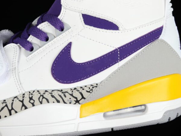 AJ Legacy 312 Mid Lakers AV3922-157