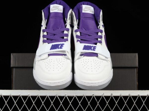 AJ Legacy 312 Mid Lakers AV3922-157