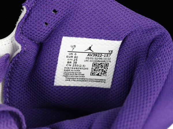 AJ Legacy 312 Mid Lakers AV3922-157