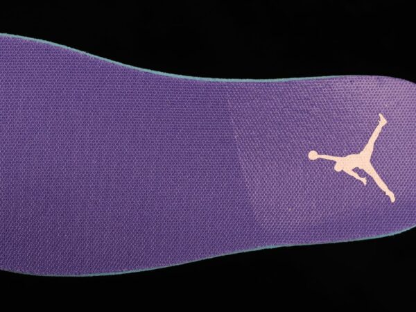 AJ Legacy 312 Mid Lakers AV3922-157