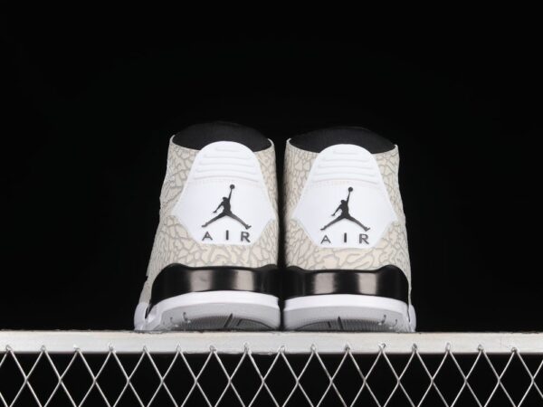 AJ Legacy 312 Mid Flip AV3922-100