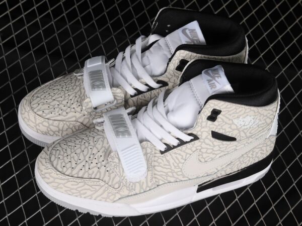 AJ Legacy 312 Mid Flip AV3922-100