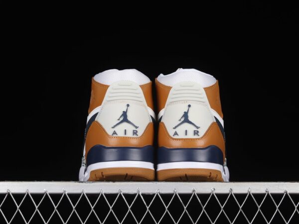 AJ Legacy 312 Mid NRG Medicine Ball AQ4160-140