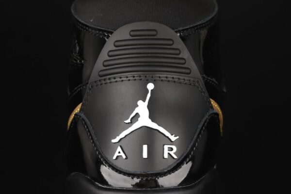 AJ Legacy 312 Mid Black Gold AV3922-007