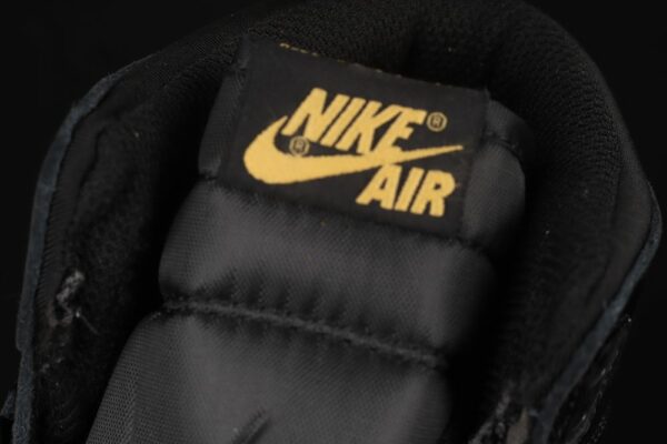 AJ Legacy 312 Mid Black Gold AV3922-007