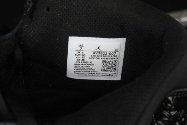 AJ Legacy 312 Mid Black Gold AV3922-007