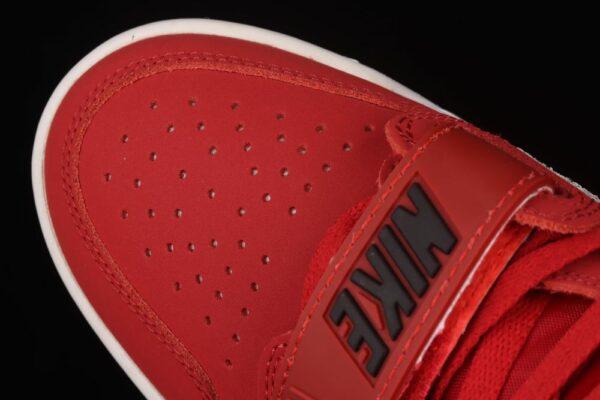 AJ Legacy 312 Mid Toro AV3922-601