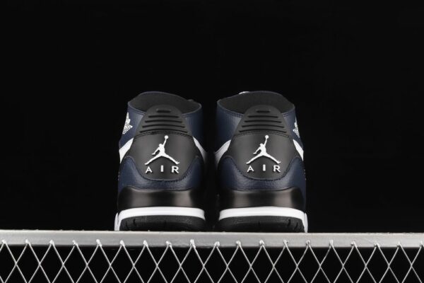 AJ Legacy 312 Mid Midnight Navy DO7441-401
