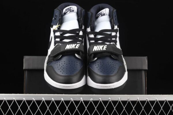 AJ Legacy 312 Mid Midnight Navy DO7441-401