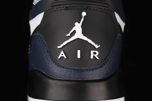 AJ Legacy 312 Mid Midnight Navy DO7441-401