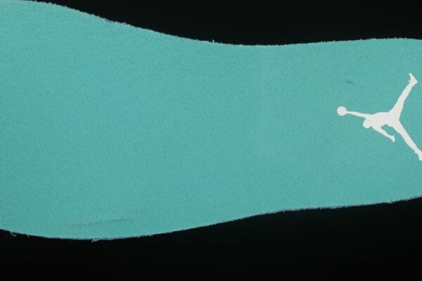 AJ Legacy 312 Mid Hyper Jade AV3922-384