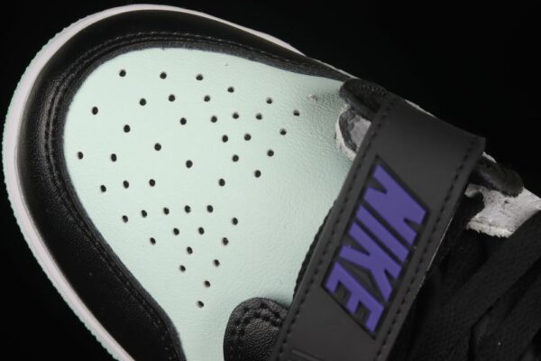 AJ Legacy 312 Mid Igloo AV3922-013