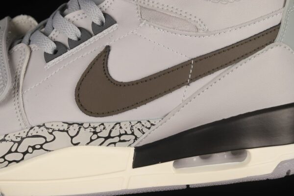 AJ Legacy 312 Mid Wolf Grey AT4040-002
