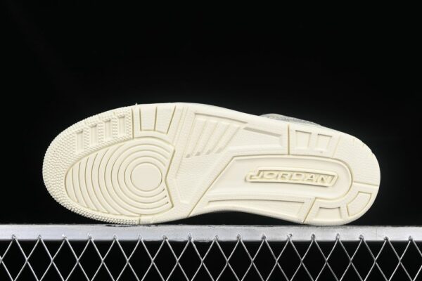 AJ Spizike Low Coconut Milk FQ1759-100