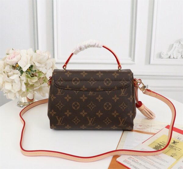 New Arrival L*V Handbag 325