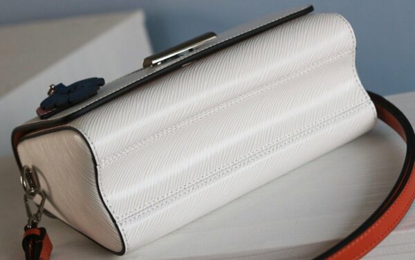 New Arrival L*V Handbag 28