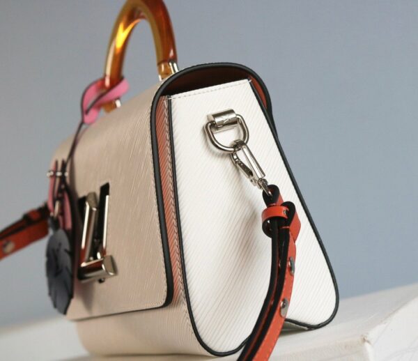 New Arrival L*V Handbag 28