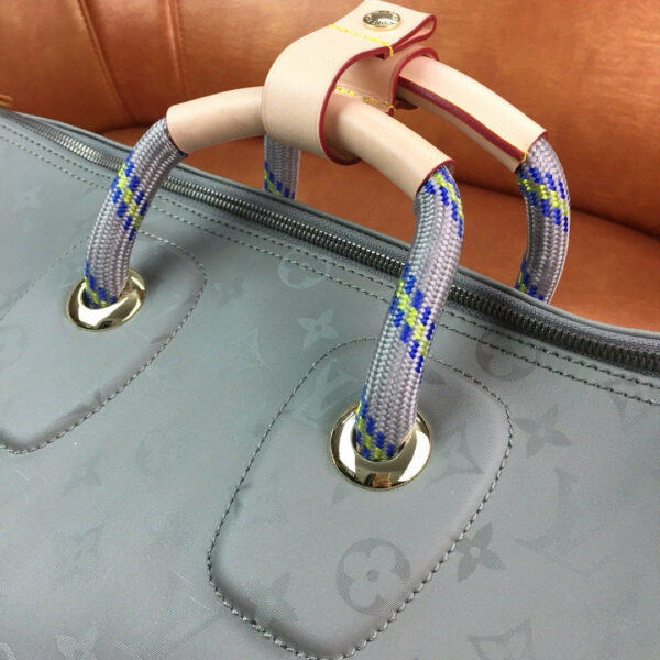 New Arrival L*V Handbag 242