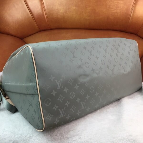 New Arrival L*V Handbag 242