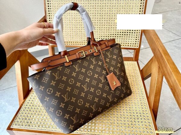 New Arrival LV Handbag L750