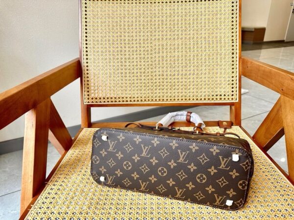 New Arrival LV Handbag L750