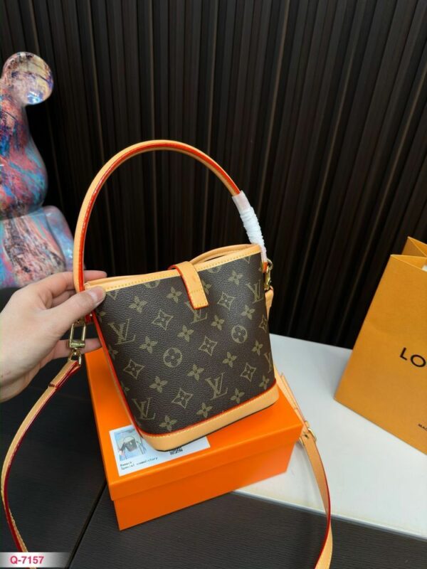 New Arrival LV Handbag L743