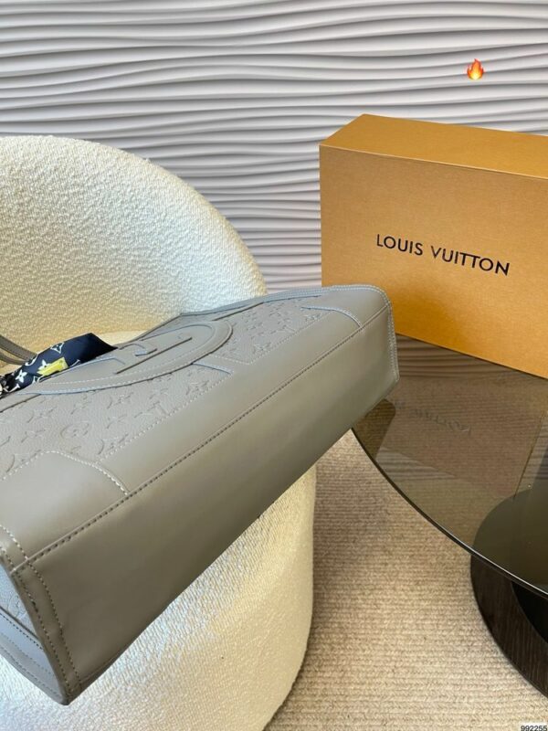 New Arrival LV Handbag L725