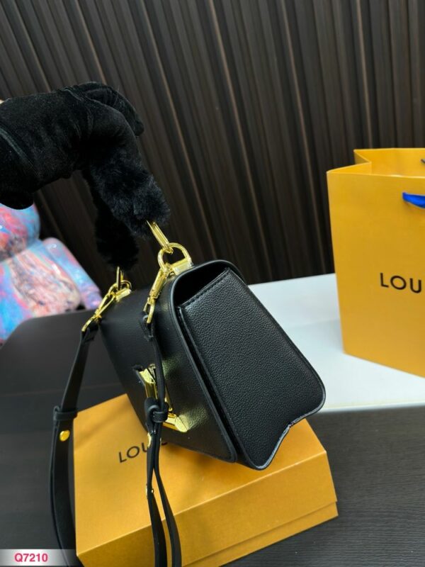New Arrival LV Handbag L711