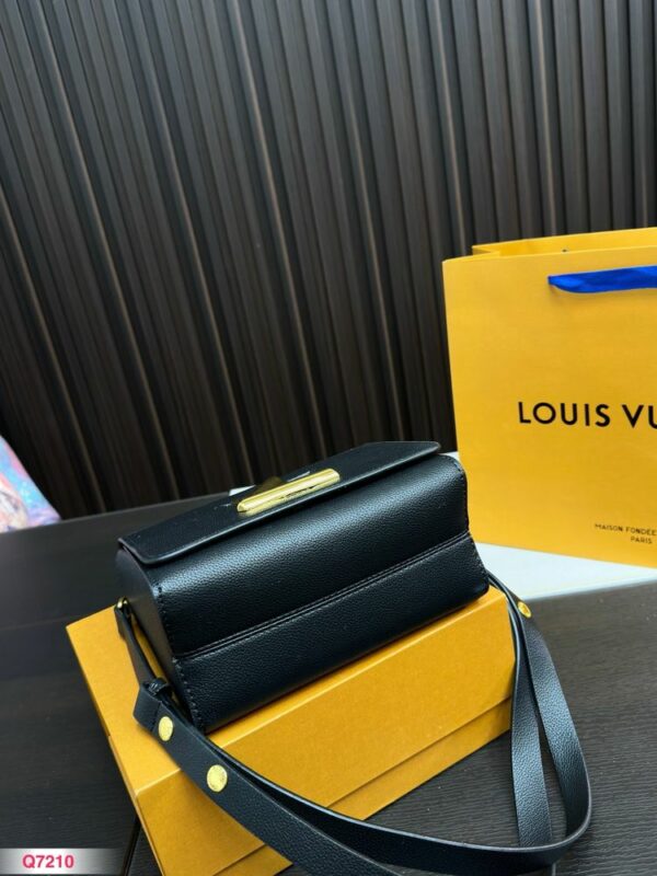 New Arrival LV Handbag L711