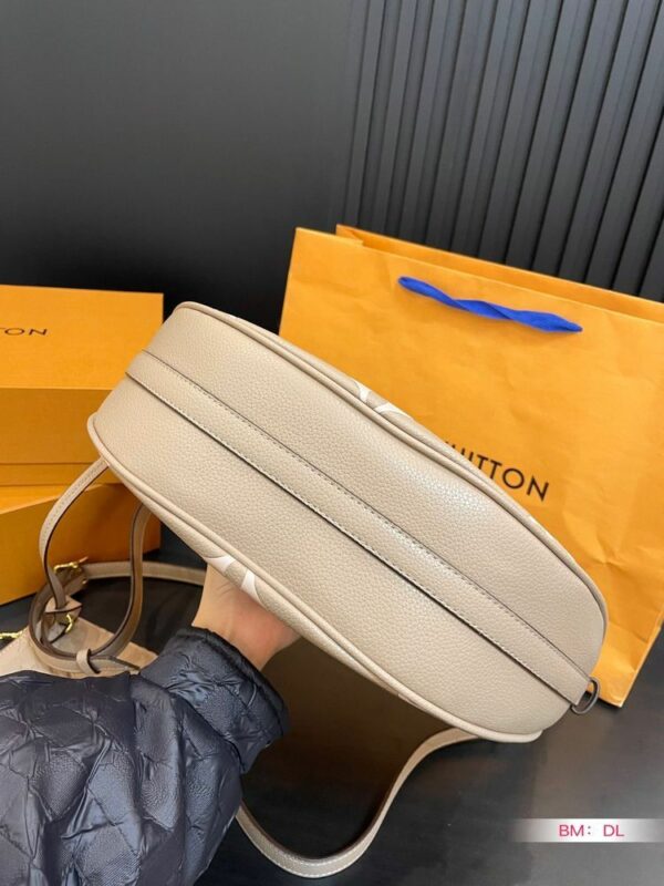 New Arrival LV Handbag L691