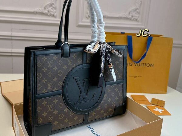 New Arrival LV Handbag L690