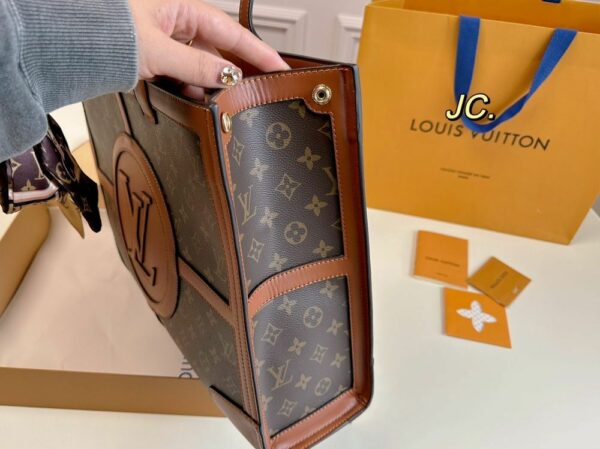 New Arrival LV Handbag L690