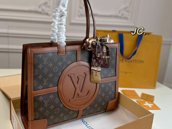 New Arrival LV Handbag L690