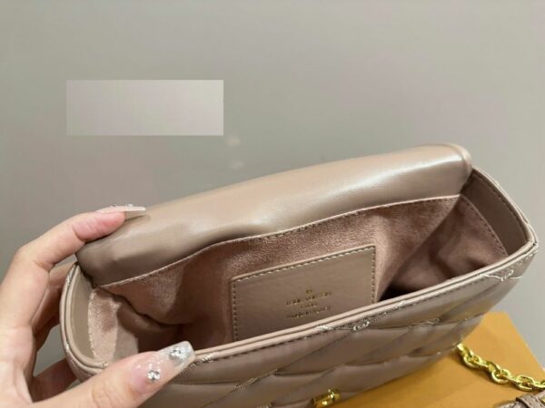 New Arrival LV Handbag L689