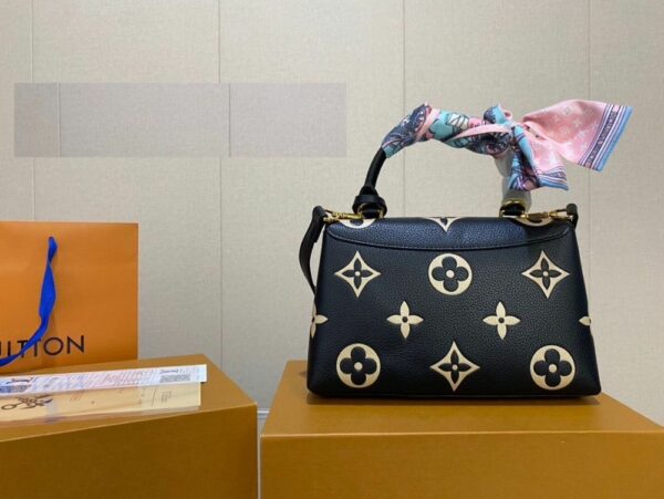 New Arrival LV Handbag L671