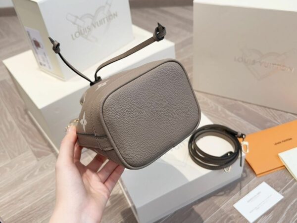 New Arrival LV Handbag L658