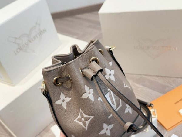 New Arrival LV Handbag L658