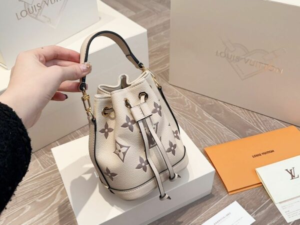 New Arrival LV Handbag L658