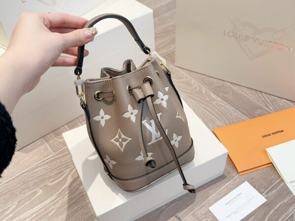 New Arrival LV Handbag L658