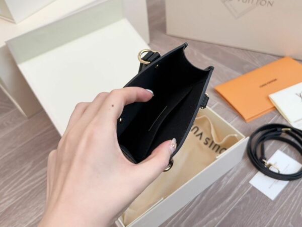 New Arrival LV Handbag L657