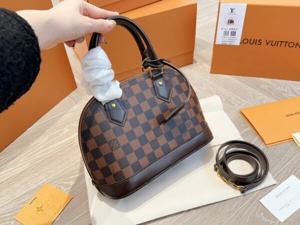 New Arrival LV Handbag L656