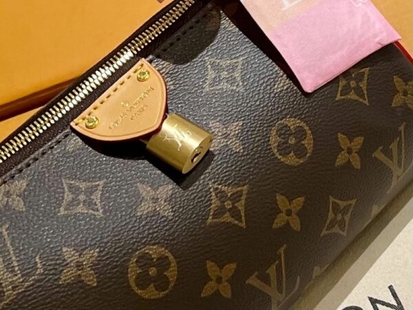 New Arrival LV Handbag L655