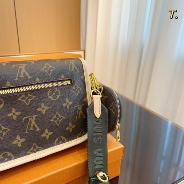 New Arrival LV Handbag L651