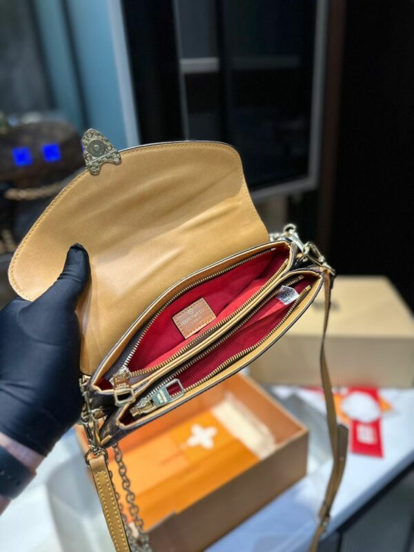 New Arrival LV Handbag L635