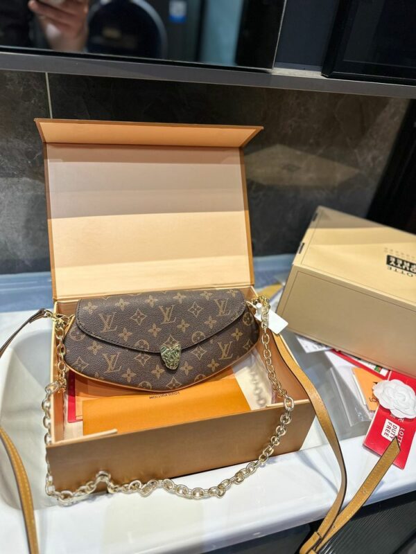 New Arrival LV Handbag L635