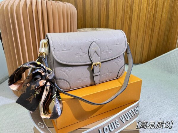 New Arrival LV Handbag L631