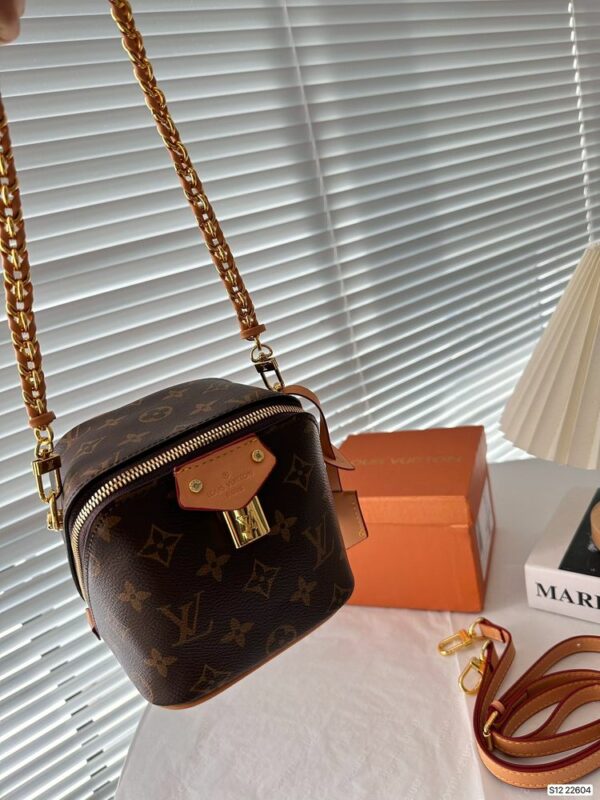 New Arrival LV Handbag L628