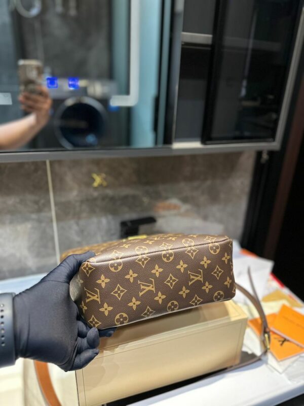 New Arrival LV Handbag L625
