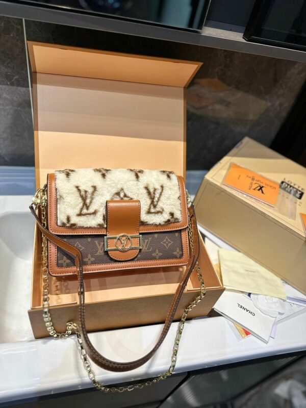 New Arrival LV Handbag L621